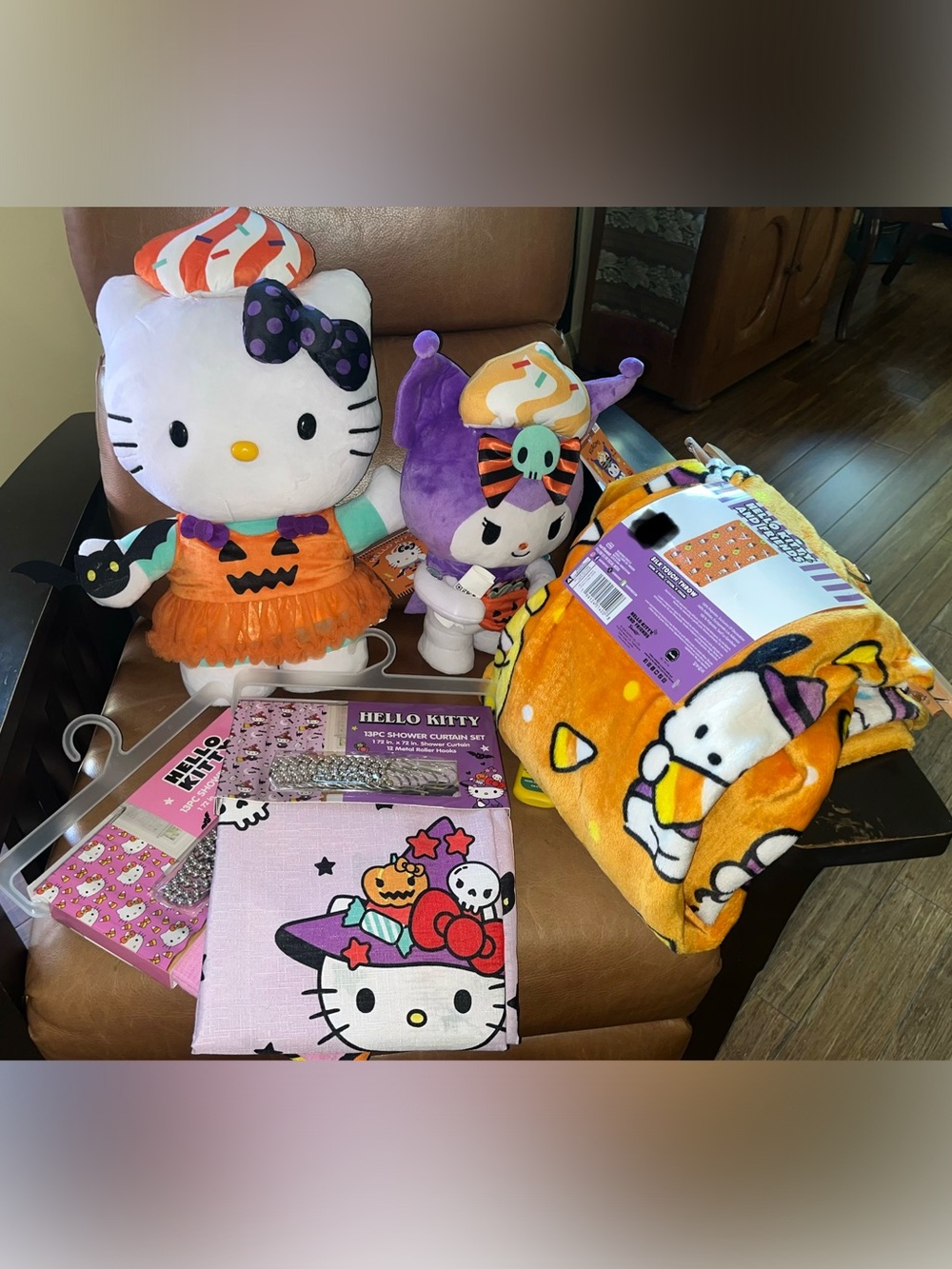 Hello Kitty and Friends Halloween Plush Greeters, Shower Curtains & Blanket NEW